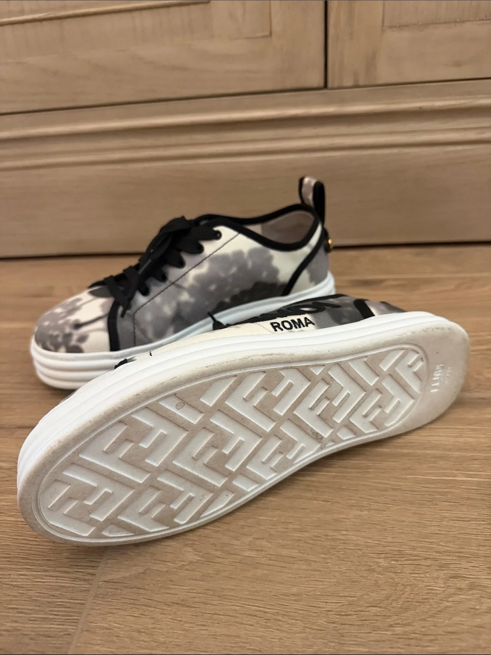 Fendi sneakers EU39